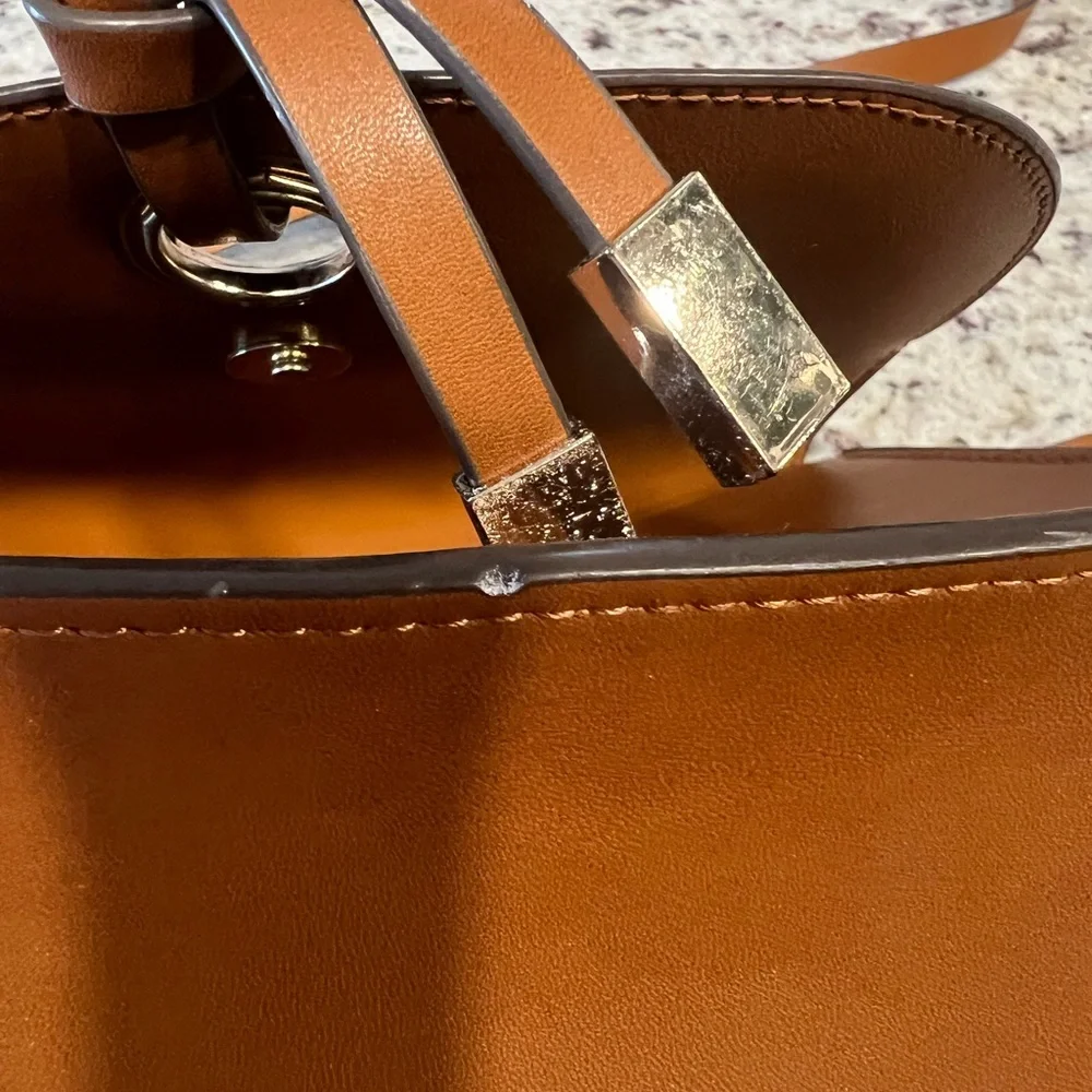 Zara Tan Crossbody Bag - Picture 9 of 15